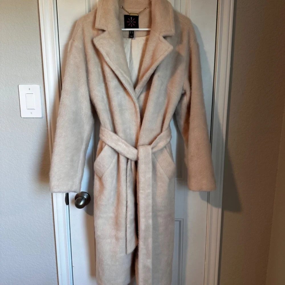 Isaac Mizrahi Wrap Long Coat with Notched Collar & Pockets OYSTER NWOT SIZE M - Picture 1 of 12